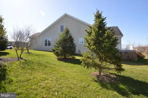 543 Allegiance Dr, Lititz, PA 17543 photo 8
