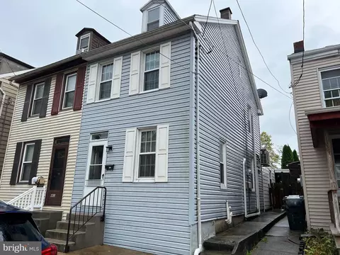 460 Manor St, Columbia, PA 17512