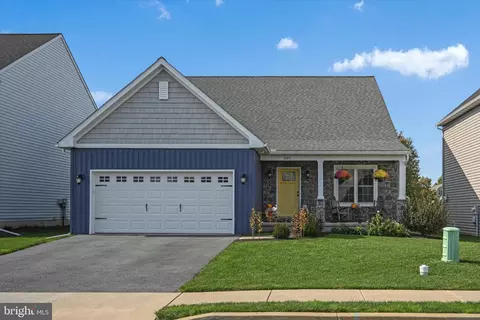 207 Jared Way, New Holland, PA 17557