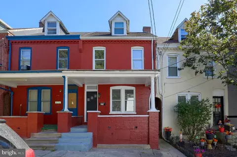 678 Hebrank St, Lancaster, PA 17603