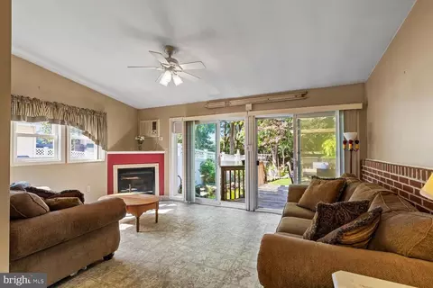 131 E Market St, Lititz, PA 17543 photo 14