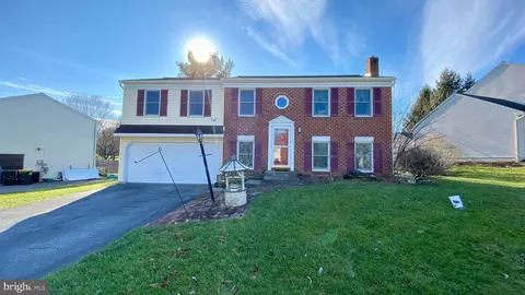 317 Coventry Ln, Lititz, PA 17543