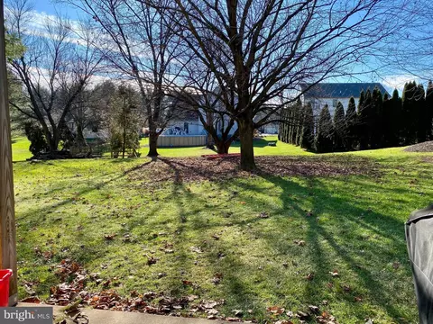 317 Coventry Ln, Lititz, PA 17543 photo 6