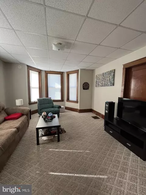 408 E Main St, Lititz, PA 17543 photo 10
