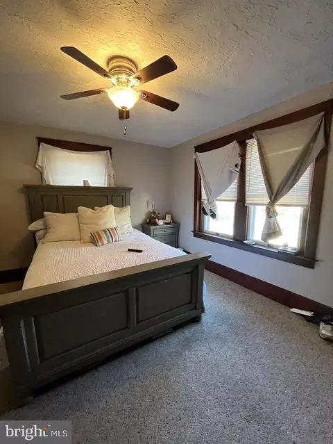 408 E Main St, Lititz, PA 17543 photo 16
