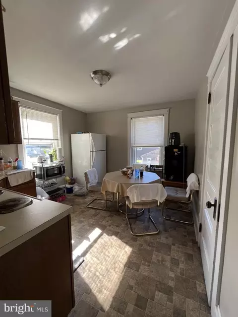 408 E Main St, Lititz, PA 17543 photo 12