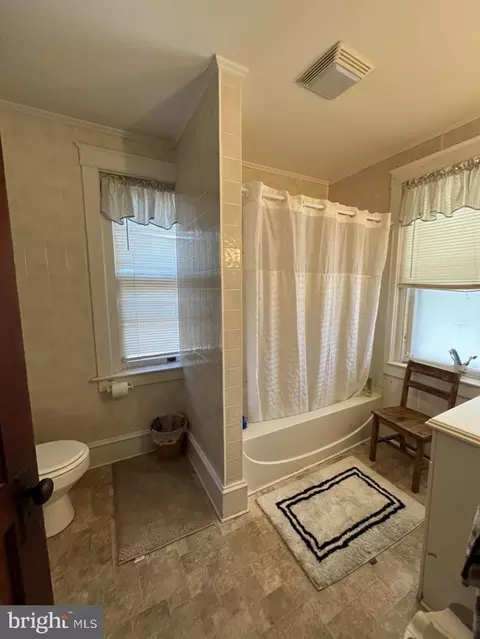 408 E Main St, Lititz, PA 17543 photo 14