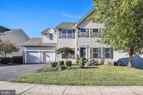 101 Grayson Ave, East Earl, PA 17519