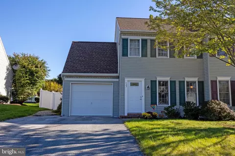 723 Fieldstone Ln, Elizabethtown, PA 17022
