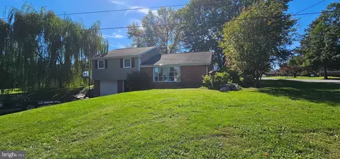 117 Harter St, Marietta, PA 17547