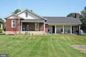  2020 Linden St, East Petersburg, PA 17520 photo 9