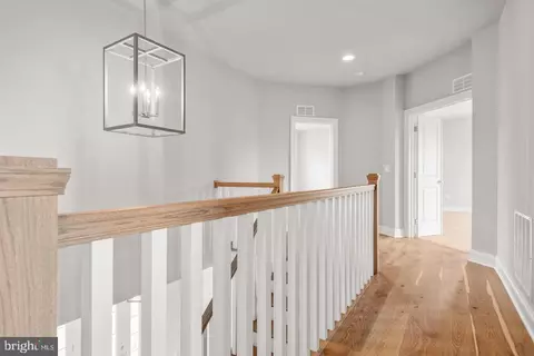 Entry Way - 994 Valley Crossing Dr, Lititz, PA 17543 photo 12 of 15