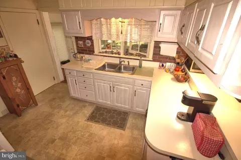 315 E 2nd Ave, Lititz, PA 17543 photo 31