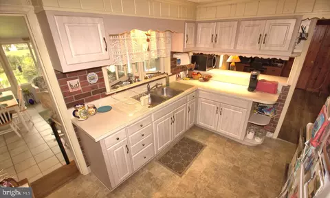 315 E 2nd Ave, Lititz, PA 17543 photo 7