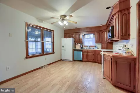 2174 Main St, Lititz, PA 17543 photo 6