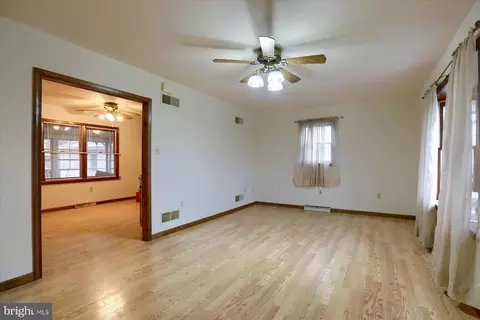 2174 Main St, Lititz, PA 17543 photo 2