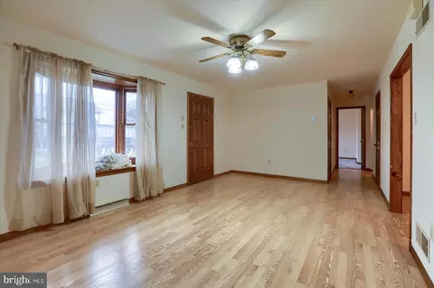 2174 Main St, Lititz, PA 17543 photo 4