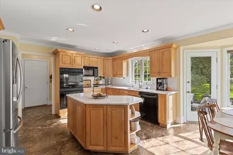 18 Crimson Ln, Lititz, PA 17543 photo 15