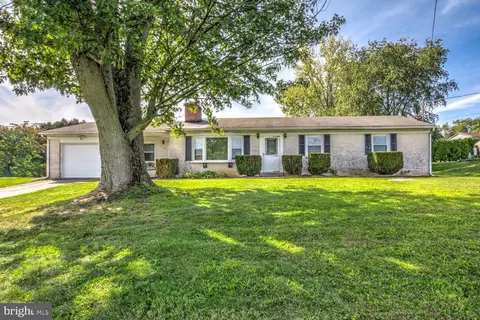 1134 Simmontown Rd, Gap, PA 17527