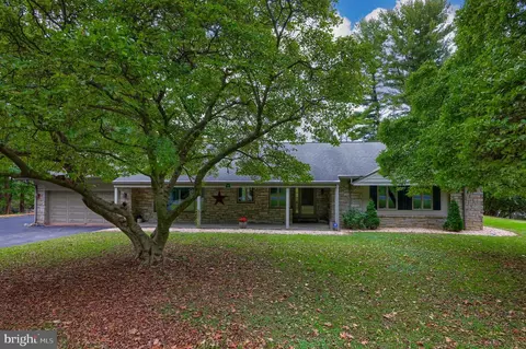 998 Nissley Rd, Lancaster, PA 17601