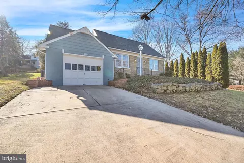1410 Springside Dr, Lancaster, PA 17603