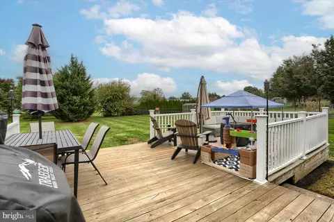 17 Silverleaf Dr, Mount Joy, PA 17552 photo 8