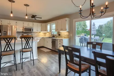 17 Silverleaf Dr, Mount Joy, PA 17552 photo 12