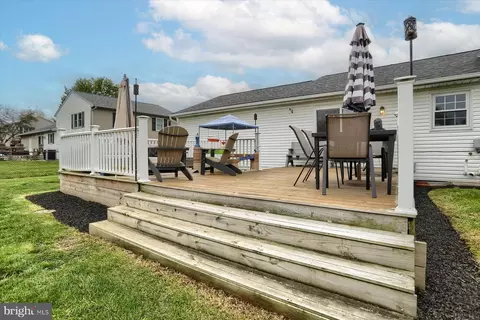 17 Silverleaf Dr, Mount Joy, PA 17552 photo 7