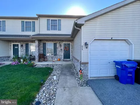 624 Sunflower St, New Holland, PA 17557