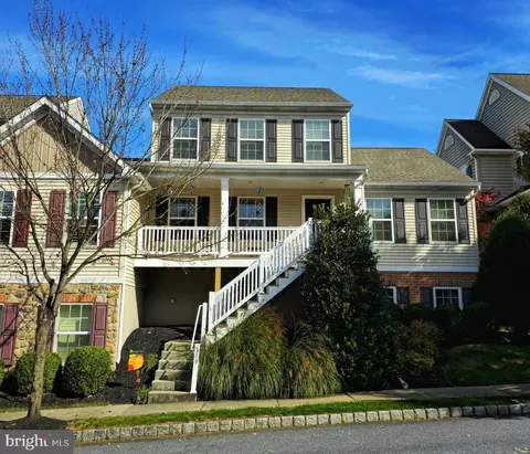 319 Wendover Way, Lancaster, PA 17603