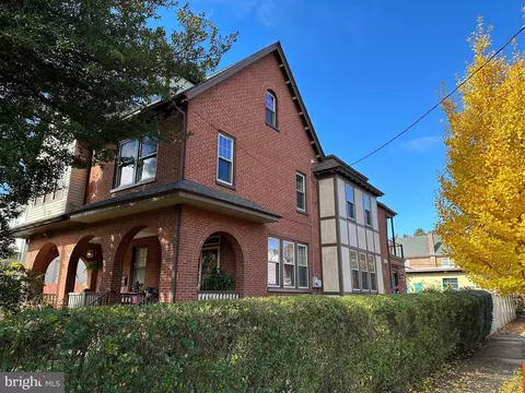 699 New Holland Ave, Lancaster, PA 17602
