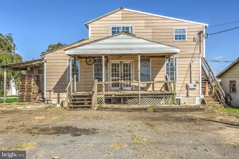 556 S 560 S Fairmount Rd, Ephrata, PA 17522