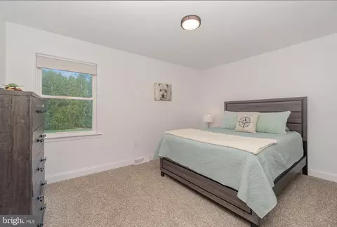 14 S Oak St, Lititz, PA 17543 photo 11