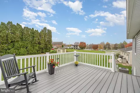 14 S Oak St, Lititz, PA 17543 photo 8