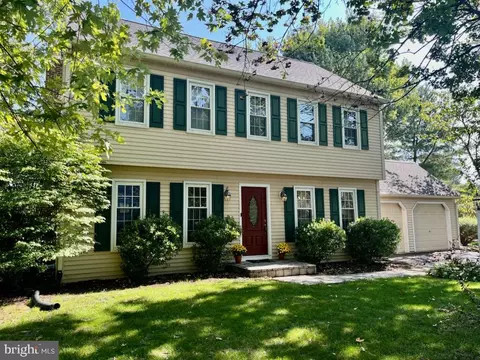2833 Michener Dr, Lancaster, PA 17601