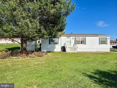 565 Holly Dr, New Providence, PA 17560