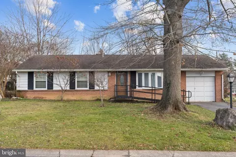 119 Whitney Rd, Lancaster, PA 17603