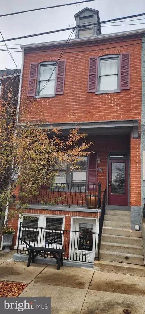 332 N Charlotte St, Lancaster, PA 17603