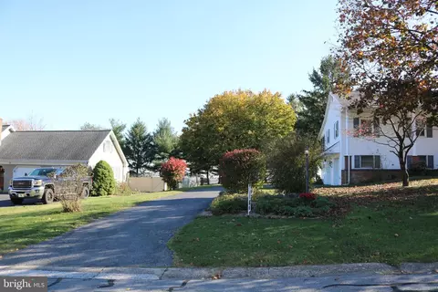 213 Audrey Dr, Lititz, PA 17543 photo 5
