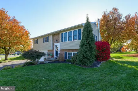 110 Buchland Rd, Ephrata, PA 17522