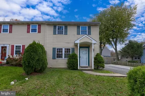 308 Dohner Dr, Lancaster, PA 17602