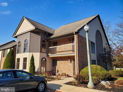 24 Amberley Way, Lititz, PA 17543 photo 4