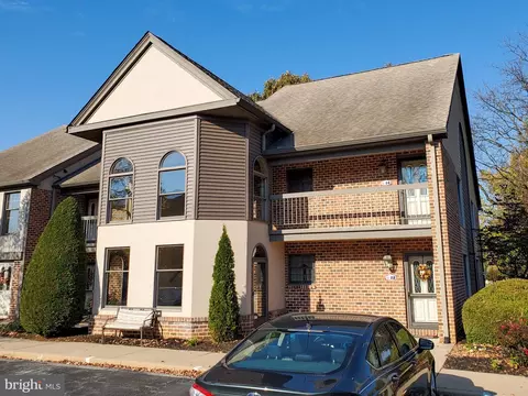 24 Amberley Way, Lititz, PA 17543 photo 3