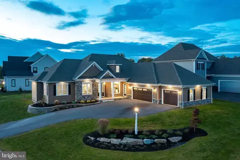2523 Crowfoot Ln, East Petersburg, PA 17520