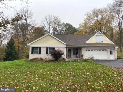 179 Covered Bridge Rd, Elizabethtown, PA 17022