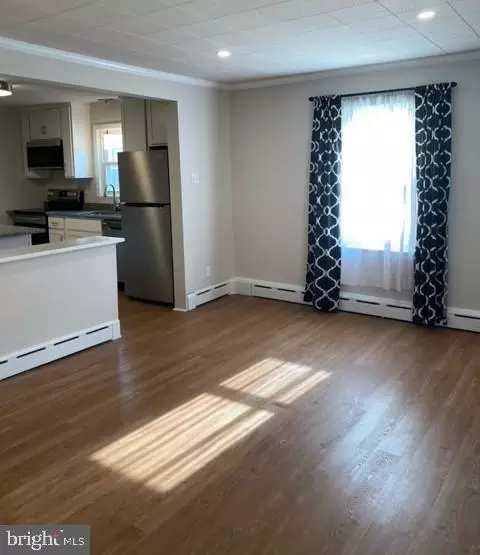 417 Laurel Ave, Lititz, PA 17543 photo 2