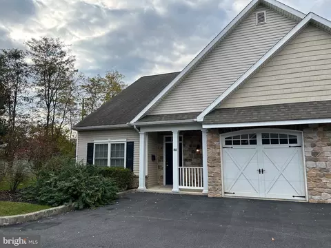 966 Elm Ave, Lancaster, PA 17603
