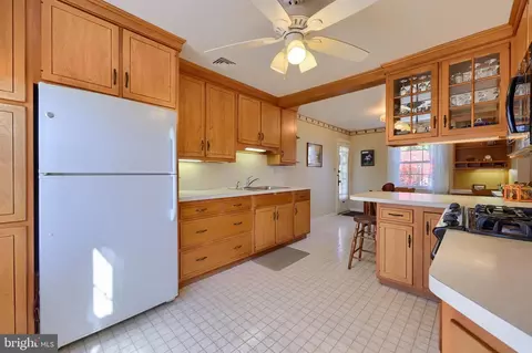 448 S Walnut St, Lititz, PA 17543 photo 12