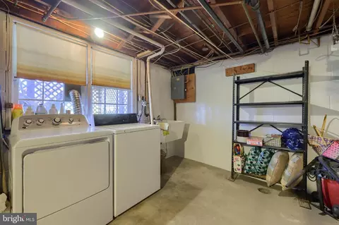 448 S Walnut St, Lititz, PA 17543 photo 40