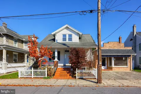 33-35 S Penn St, Manheim, PA 17545